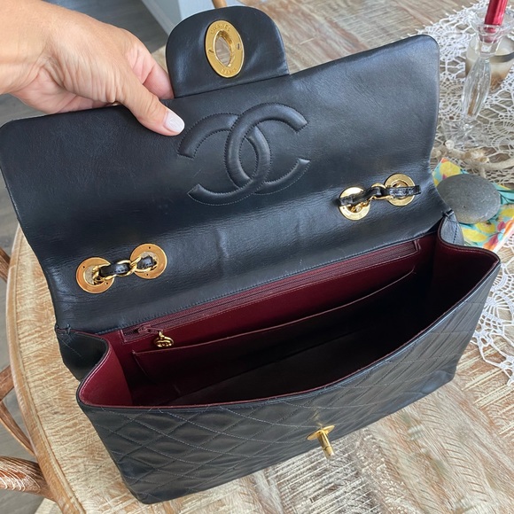 CHANEL XL Jumbo Single Flap Bag - Picture 8 of 14